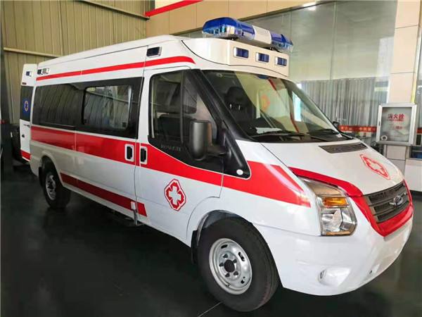 新晃福特v362救护车
